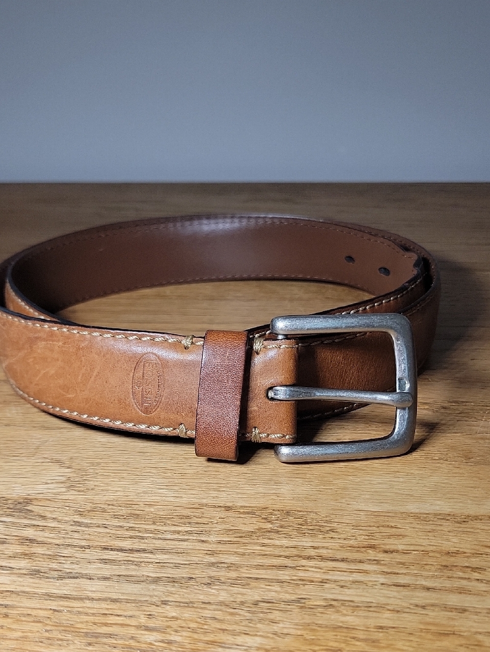 Fossil Men's Brown Genuine Leather Belt Size 44 Silver Colored Buckle